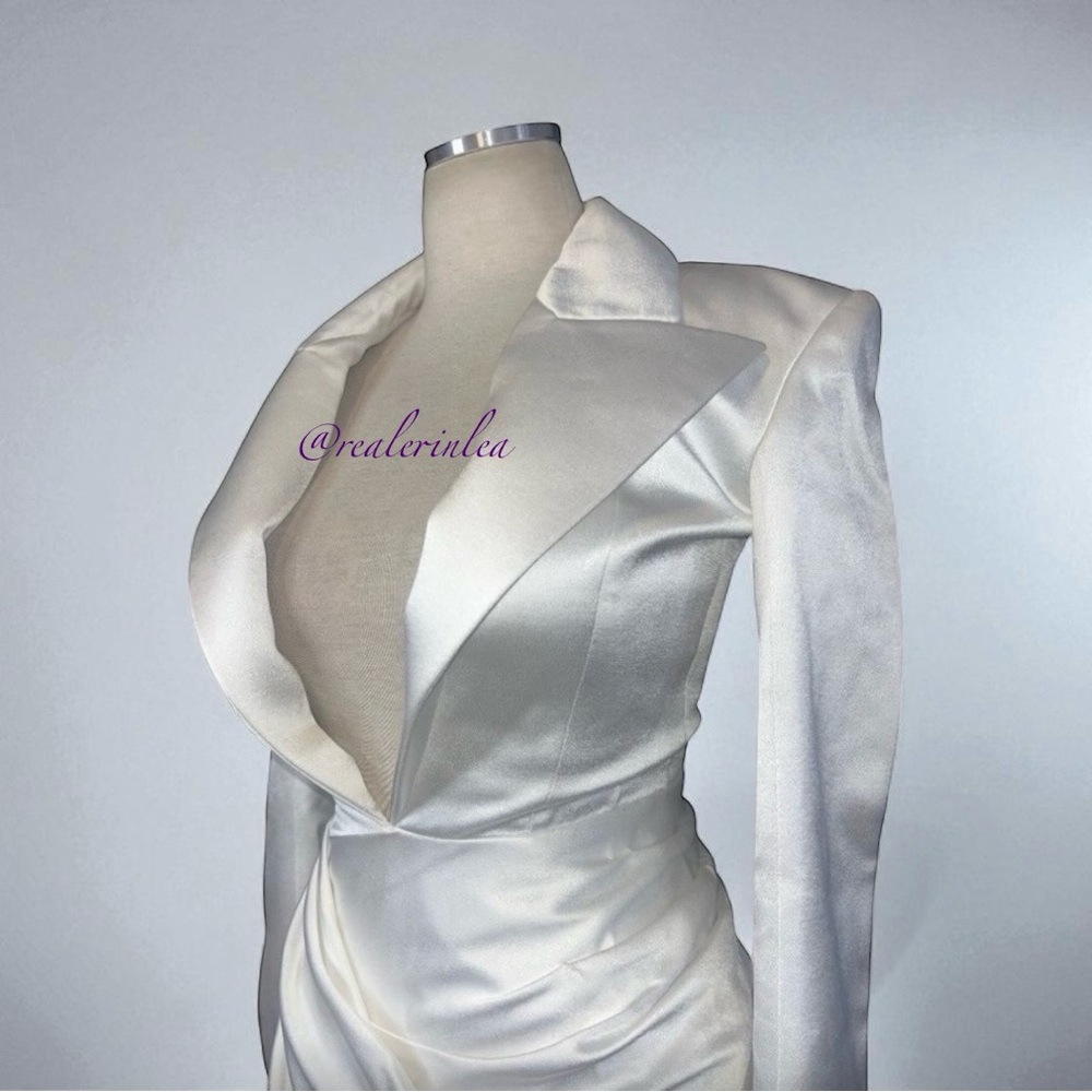 Balmain Plunge-Neck Deep V Satin Dress Mini Blazer White EU 34 0 2 NWT Authentic - Picture 3 of 16